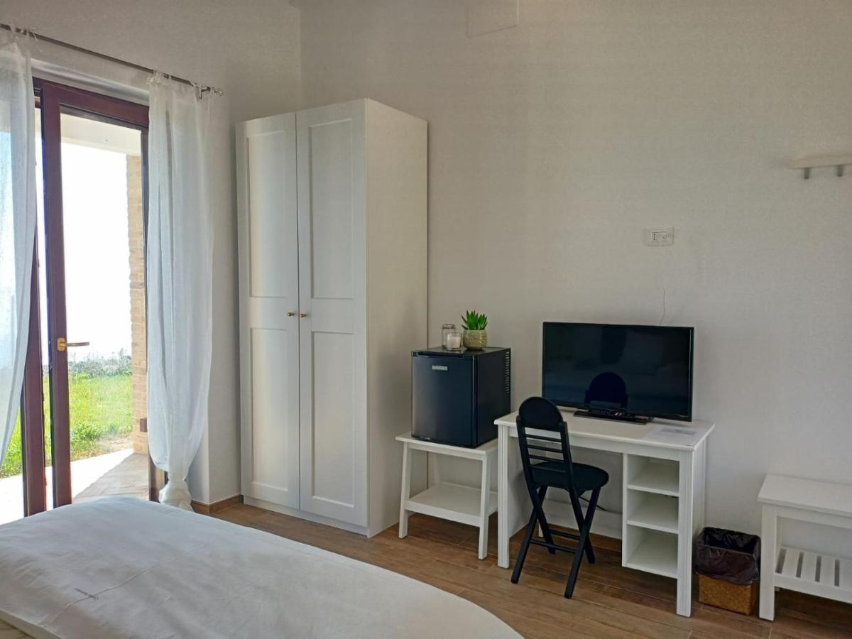 Casale Adriatico B&B Pineto Eksteriør billede